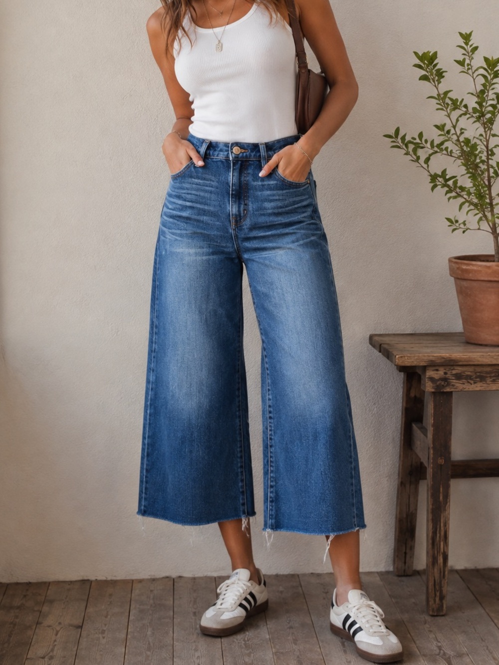 Madewell Wide Leg Crop Jeans Size 26 Blue Denim High Waist Stretch Raw Hem